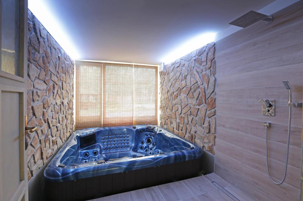Wellness Penzion Kristýna - Áčko Hrádek nad Nisou Esterno foto