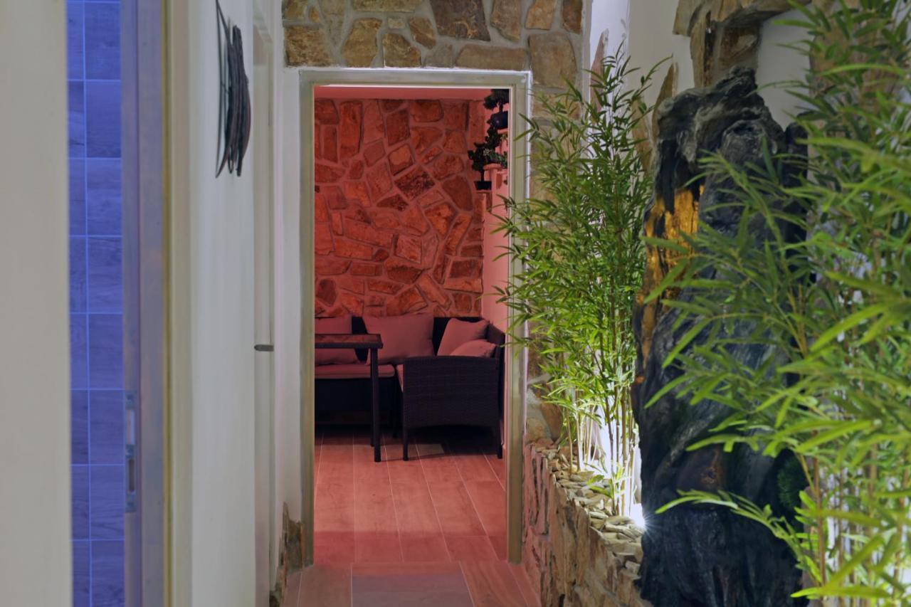 Wellness Penzion Kristýna - Áčko Hrádek nad Nisou Esterno foto