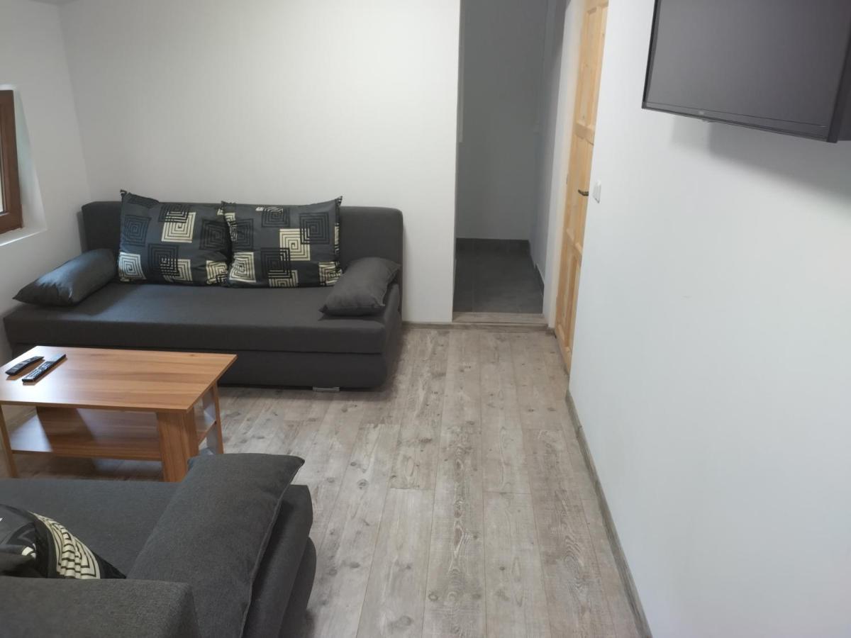 Wellness Penzion Kristýna - Áčko Hrádek nad Nisou Esterno foto