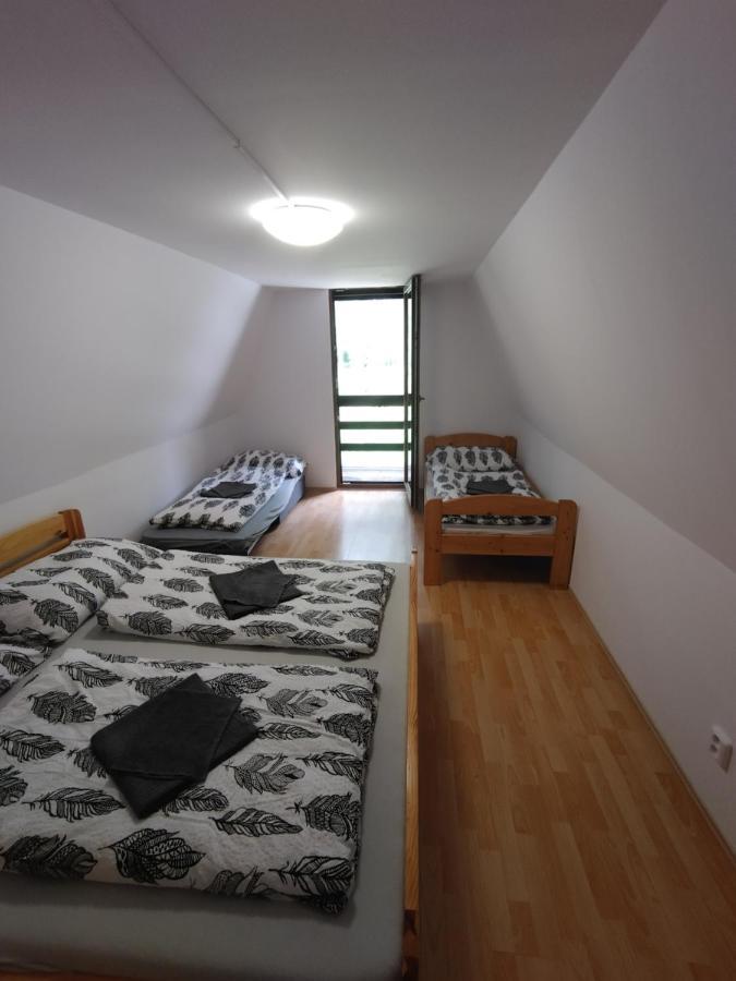 Wellness Penzion Kristýna - Áčko Hrádek nad Nisou Esterno foto