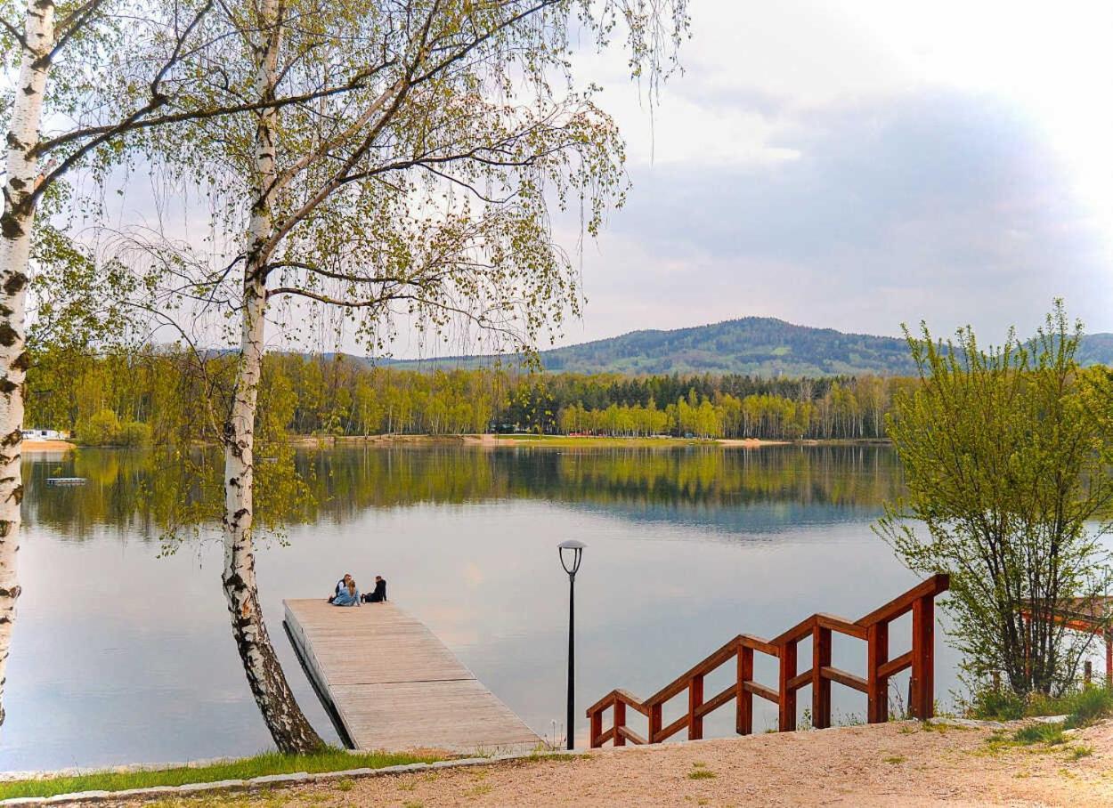 Wellness Penzion Kristýna - Áčko Hrádek nad Nisou Esterno foto